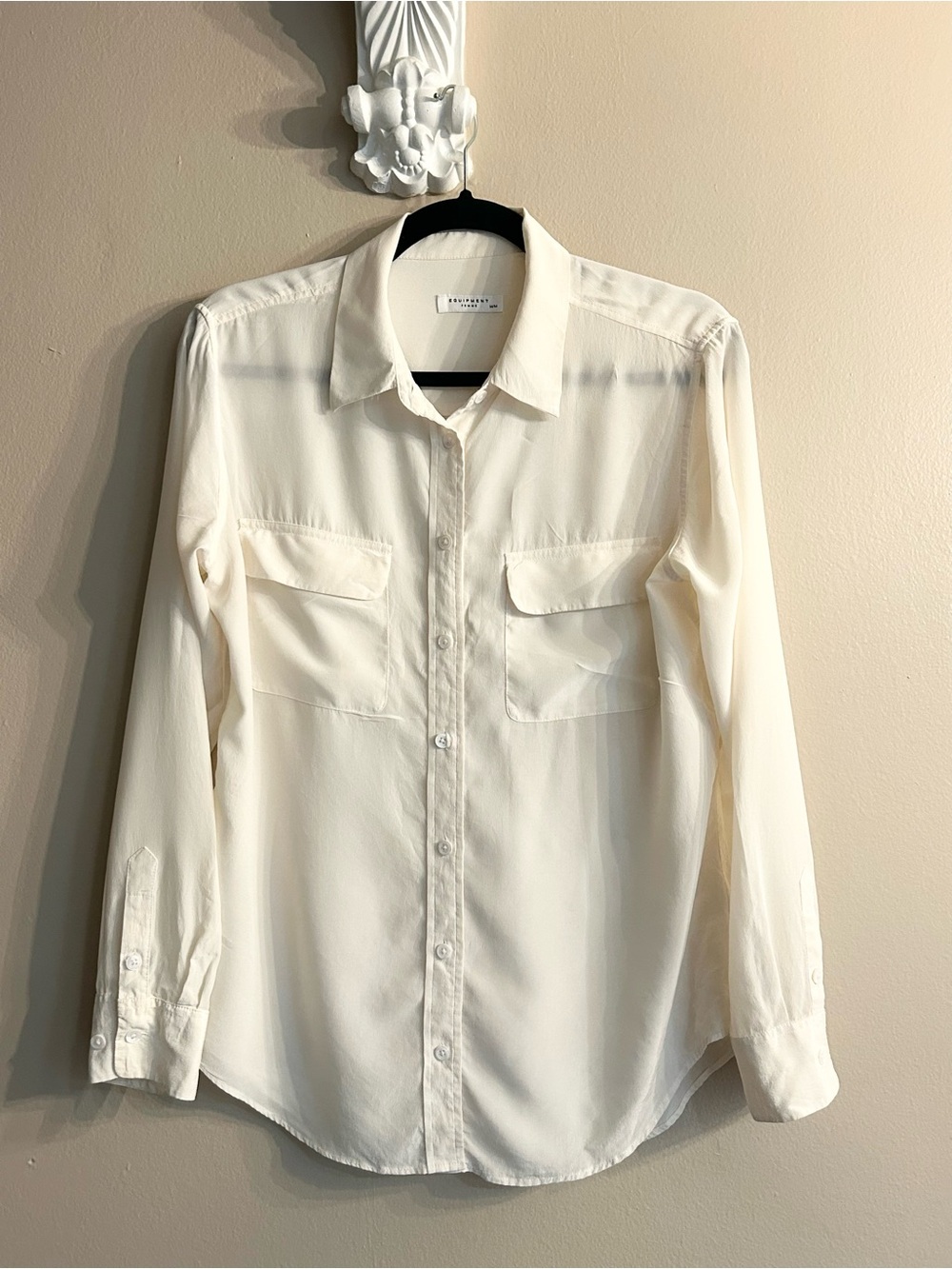 Equipment Femme 100% silk ivory shirt blouse M
